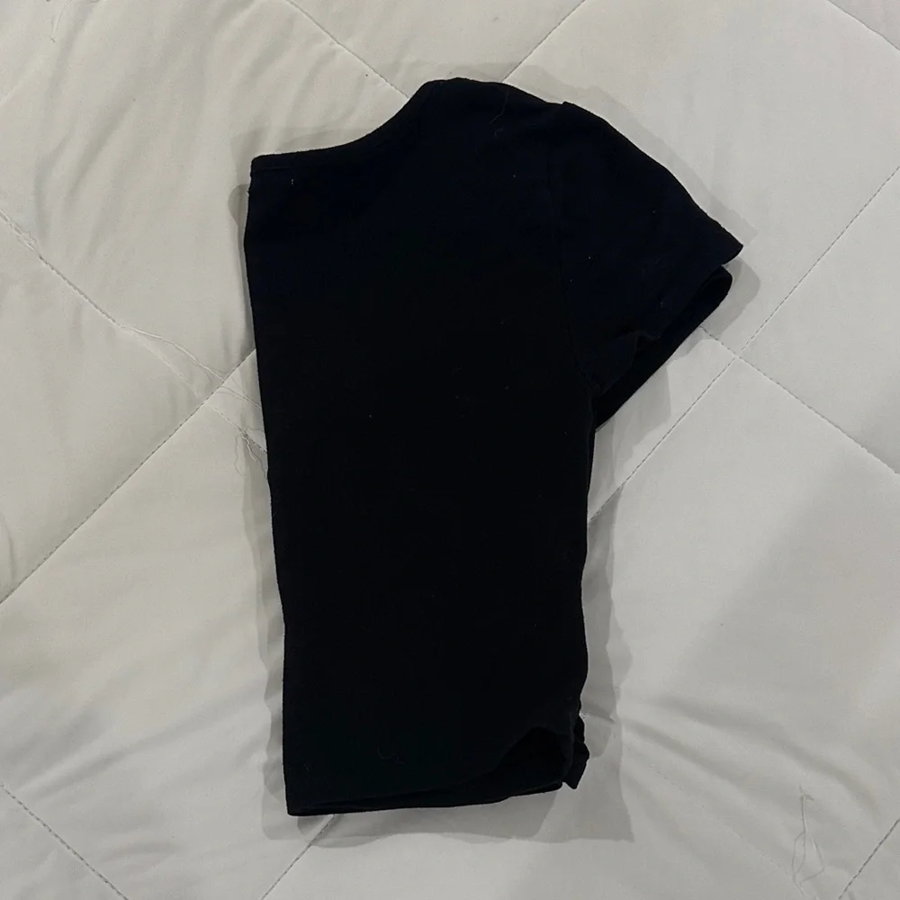 Garage Gabriella V-Neck Tee - Black - Picture 4 of 5